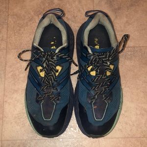 HOKA ONE ONE SPEEDGOAT trail running shoes